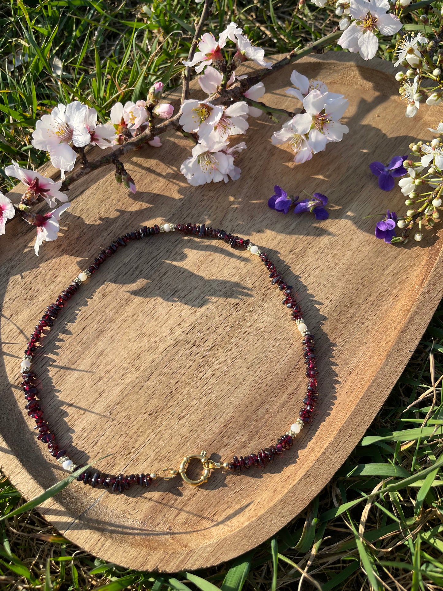 Collier grenat en pierre naturelle – Modèle Bégonia