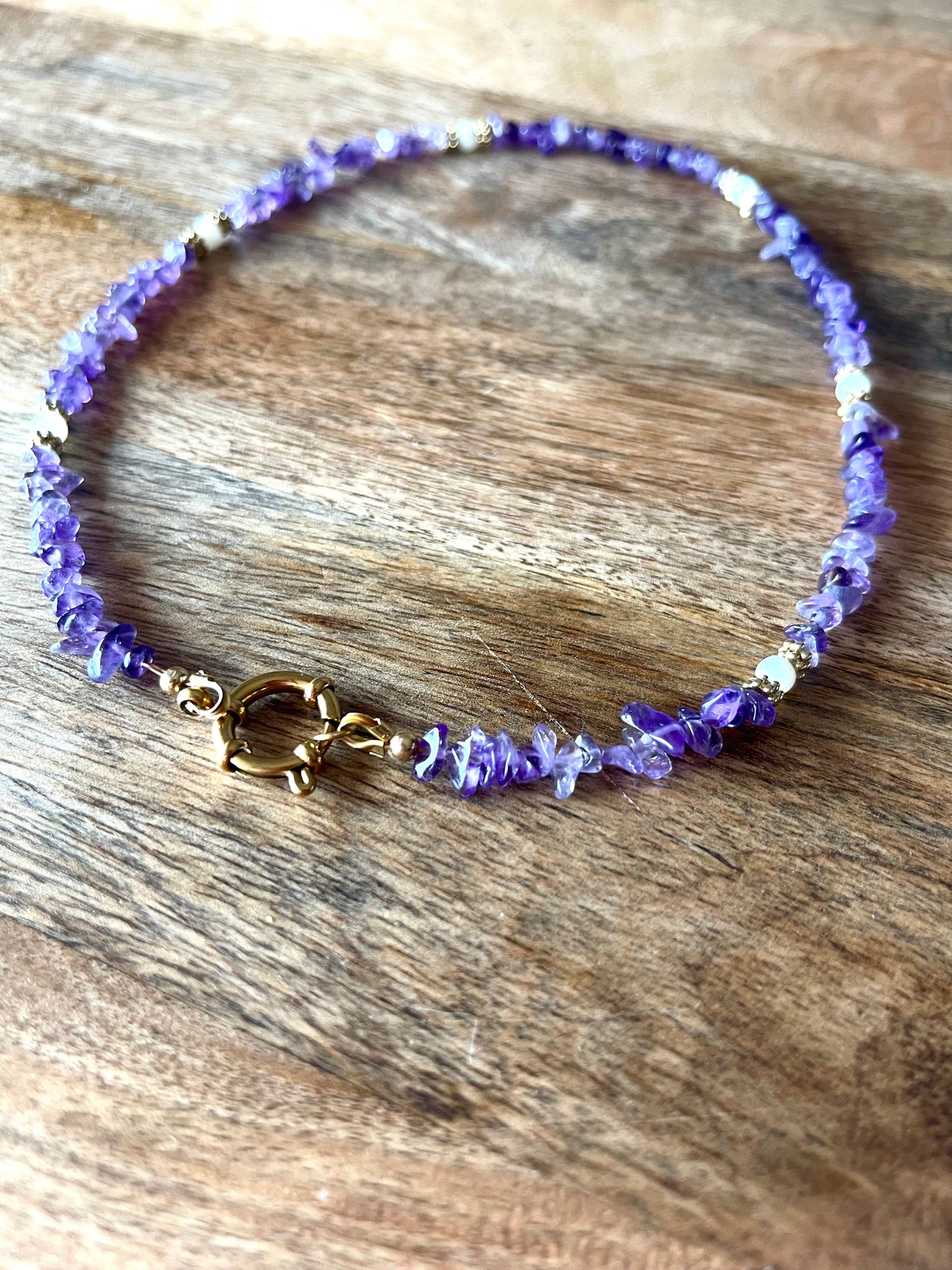 Collier améthyste en pierre naturelle – Modèle Violette