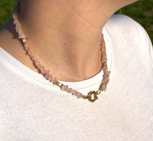 Collier quartz rose en pierre naturelle – Modèle Althéa